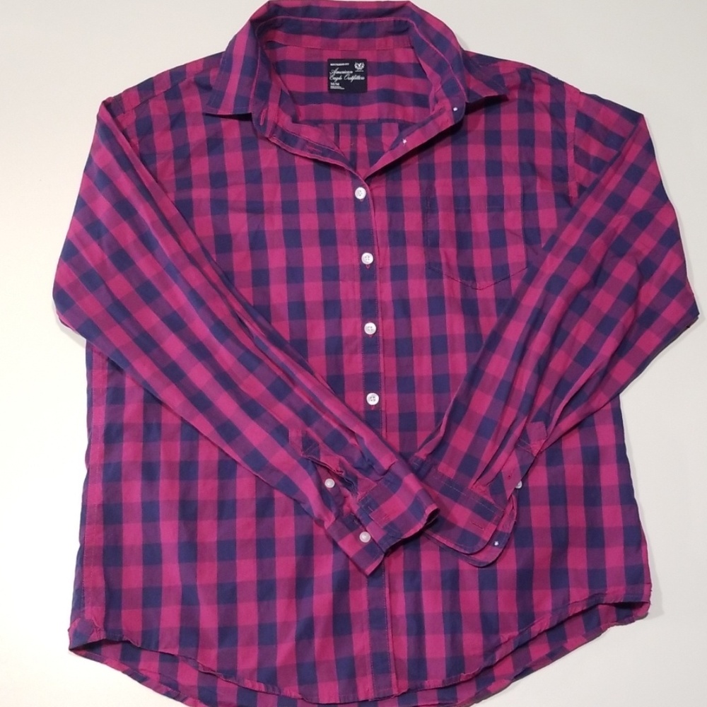 American Eagle womens boyfriend fit button up
